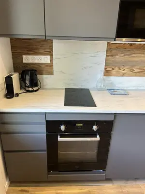 Cuisine ou kitchenette dans l'établissement Les Clarines