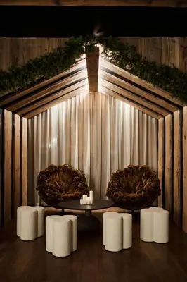 Coin salon dans l'établissement Les Suites – Maison Bouvier