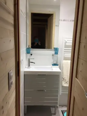 Salle de bains dans l'établissement Le petit Saint Bernard