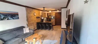 Cuisine ou kitchenette dans l'établissement appartement de standing Arc 1950