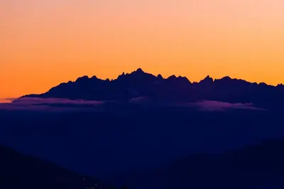 Vue générale sur la montagne ou vue sur la montagne depuis l'appartement