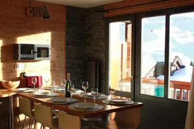 Télévision ou salle de divertissement dans l'établissement Carene - Belle plagne - 8 personnes