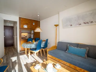 Cuisine ou kitchenette dans l'établissement Apartment Les Tommeuses - Val Claret-29 by Interhome