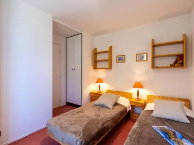 Un ou plusieurs lits dans un hébergement de l'établissement Apartment Les Tommeuses - Val Claret-30 by Interhome
