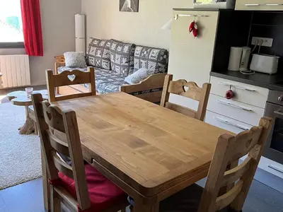 Cuisine ou kitchenette dans l'établissement Appartement confort 6 pers. au pied des pistes, animaux acceptés - FR-1-181-982