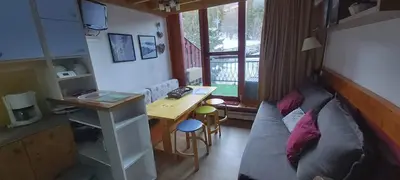 Cuisine ou kitchenette dans l'établissement Duplex Le Vogel