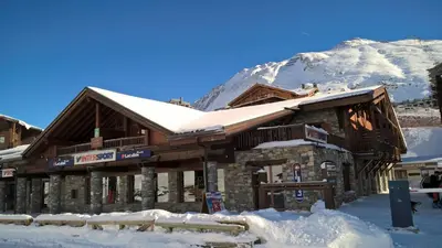 Vue générale sur la montagne ou vue sur la montagne depuis l'appartement