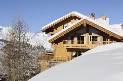 Vue générale sur la montagne ou vue sur la montagne depuis l'appart'hôtel
