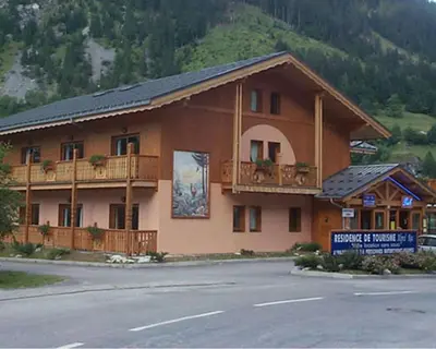 Vue générale sur la montagne ou vue sur la montagne depuis l'appart'hôtel