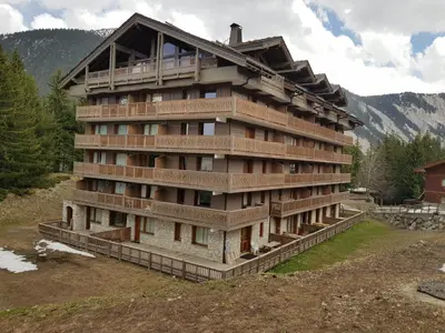 Vue générale sur la montagne ou vue sur la montagne depuis l'appartement