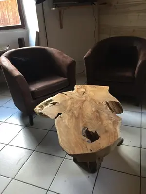 Coin salon dans l'établissement Le Thuria