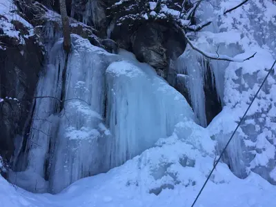 L'établissement Le Thuria en hiver