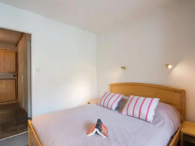 Un ou plusieurs lits dans un hébergement de l'établissement Apartment Le Curling B - Val Claret-37 by Interhome