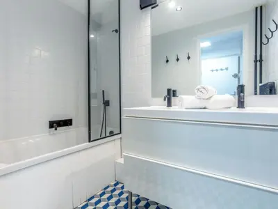 Salle de bains dans l'établissement Apartment Le Pramecou - Val Claret-14 by Interhome