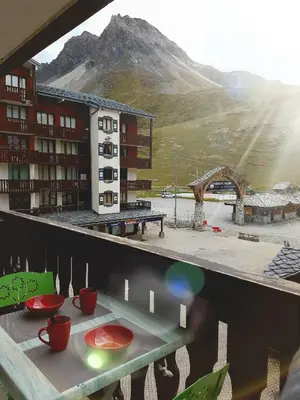 Vue générale sur la montagne ou vue sur la montagne depuis l'appartement