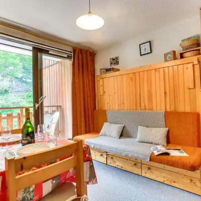 Apartment Les Olympiques - Tignes 1800-10 by Interhome