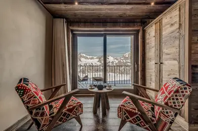 Vue générale sur la montagne ou vue sur la montagne depuis l'hôtel
