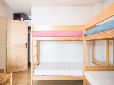 Un ou plusieurs lits dans un hébergement de l'établissement 3 pièces à Tignes, au pied des pistes, 8 pers. - FR-1-449-59