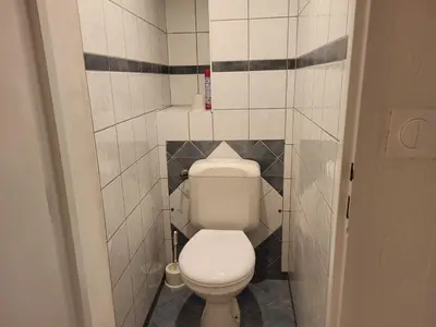 Salle de bains dans l'établissement Studio sud-ouest à Tignes, proche pistes, 27 m² - FR-1-449-117