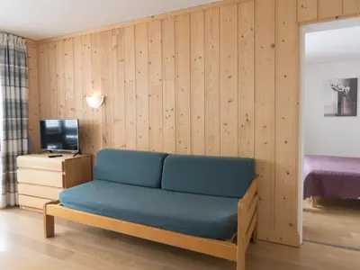 Télévision ou salle de divertissement dans l'établissement Deux pièces sud-ouest, balcon, WiFi gratuit, proche pistes à Tignes - FR-1-449-120