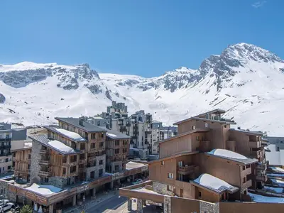 Vue générale sur la montagne ou vue sur la montagne depuis l'appartement