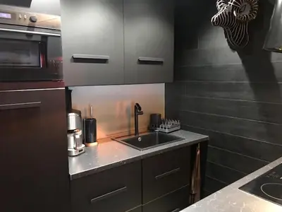Cuisine ou kitchenette dans l'établissement Confort 2 pièces Sud, Wifi, au pied des pistes - FR-1-449-13