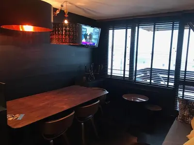 Télévision ou salle de divertissement dans l'établissement Confort 2 pièces Sud, Wifi, au pied des pistes - FR-1-449-13