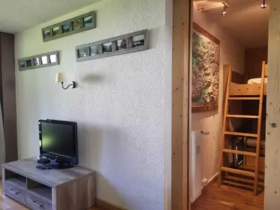 Télévision ou salle de divertissement dans l'établissement Appartement 2 pièces à Tignes, 36 m², 4 pers, balcon sud-ouest, WIFI gratuit - FR-1-449-18