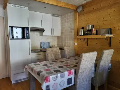 Cuisine ou kitchenette dans l'établissement Appartement 2 pièces à Tignes, 36 m², 4 pers, balcon sud-ouest, WIFI gratuit - FR-1-449-18