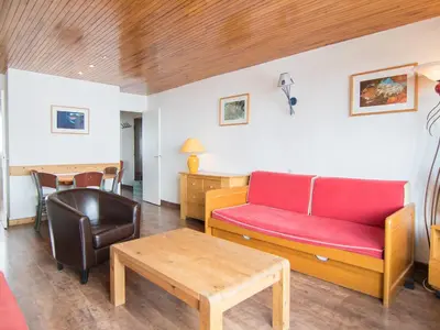 Coin salon dans l'établissement 2 pièces sud/ouest, ski aux pieds, wifi gratuit - FR-1-449-26