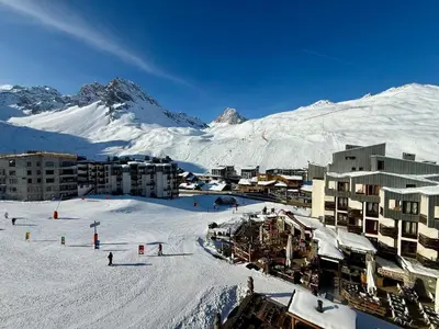 L'établissement Studio sud/ouest, ski aux pieds, 30m², 4 couchages - FR-1-449-34 en hiver