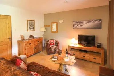Télévision ou salle de divertissement dans l'établissement Time to Ski - Athos