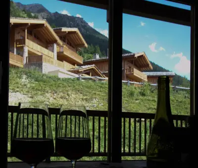 Vue générale sur la montagne ou vue sur la montagne depuis l'appartement