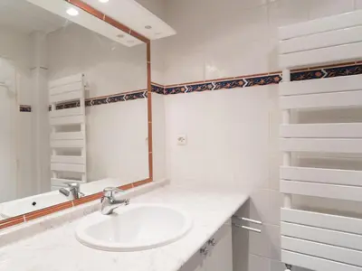 Salle de bains dans l'établissement 3 pièces au pied des pistes à Tignes, 6-8 pers, balcon sud - FR-1-449-6