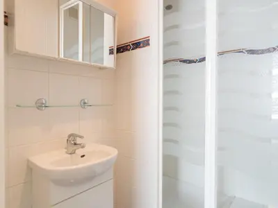 Salle de bains dans l'établissement 3 pièces au pied des pistes à Tignes, 6-8 pers, balcon sud - FR-1-449-6