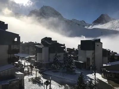 Vue générale sur la montagne ou vue sur la montagne depuis l'appartement
