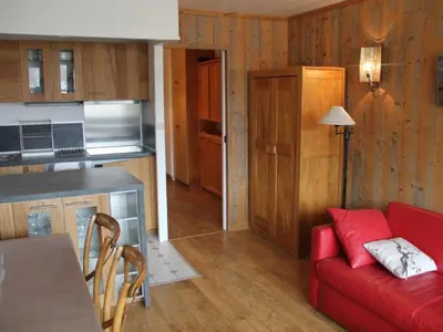 Cuisine ou kitchenette dans l'établissement Studio luxe 30m², ski aux pieds, vue pistes - FR-1-449-43