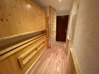 Plan de l'établissement Studio ski aux pieds, vue montagne, idéal pour 4 - FR-1-449-45