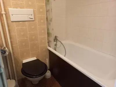 Salle de bains dans l'établissement Studio Sud-Ouest au Coeur des Commerces - FR-1-449-58