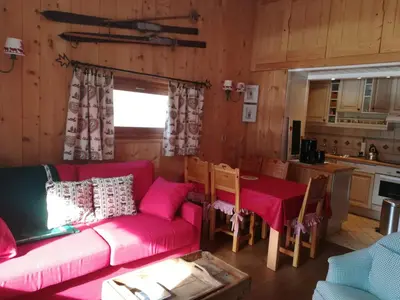 Cuisine ou kitchenette dans l'établissement 2 pièces cosy avec wifi à Tignes, proche des pistes - FR-1-449-63