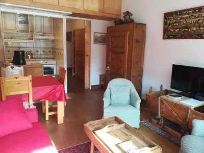 Cuisine ou kitchenette dans l'établissement 2 pièces cosy avec wifi à Tignes, proche des pistes - FR-1-449-63
