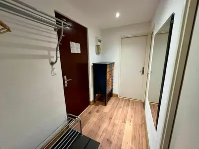 Plan de l'établissement 2 pièces de luxe, ski aux pieds, balcon sud/ouest, Wifi gratuit - FR-1-449-71