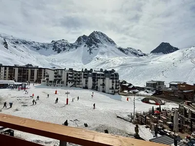 L'établissement 2 pièces sud/ouest, ski aux pieds, 6 pers, WiFi - FR-1-449-78 en hiver