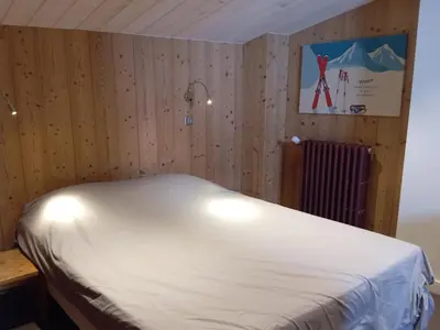 Un ou plusieurs lits dans un hébergement de l'établissement 2 pièces exposé sud, ski aux pieds, Tignes - FR-1-449-83