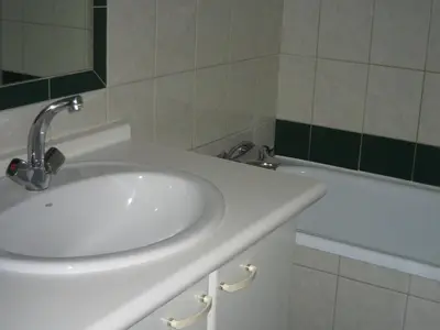 Salle de bains dans l'établissement Studio Luxe 30 m², ski au pied, balcon, idéal pour 4 personnes à Tignes - FR-1-449-87