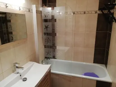 Salle de bains dans l'établissement Studio Luxe 30m² avec Balcon, Proche Pistes, 4 Pers, Tignes - FR-1-449-101