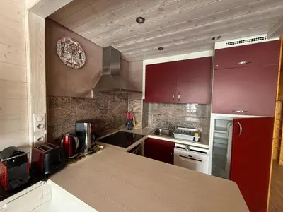 Cuisine ou kitchenette dans l'établissement Studio Luxe 30m² avec Balcon, Proche Pistes, 4 Pers, Tignes - FR-1-449-101