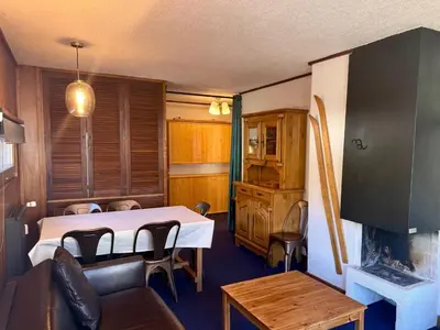 Cuisine ou kitchenette dans l'établissement 2 pièces Sud/Ouest avec Wifi, 100 m des pistes - FR-1-449-122