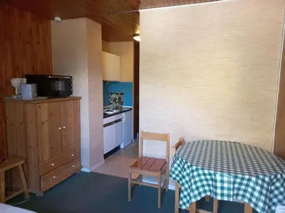 Cuisine ou kitchenette dans l'établissement Studio au pied des pistes à Tignes, balcon et vue montagne - FR-1-449-142