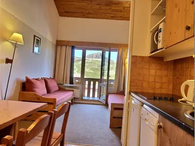 Cuisine ou kitchenette dans l'établissement Duplex chaleureux 2 pièces au pied des pistes, vue magnifique - FR-1-455-8